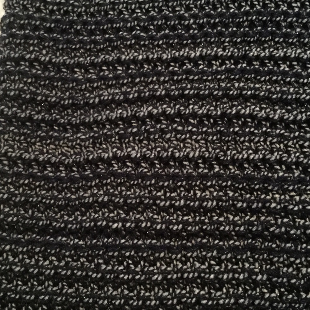 Massimo Dutti - Blue knit sweater vest. (SOLD) - Picture 7 of 8